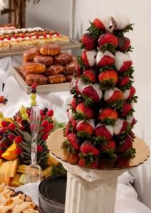 White Pines Golf Club & Banquets - Catering