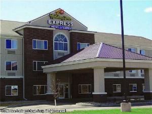 Holiday Inn Express & Suites Aberdeen