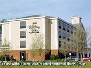 Holiday Inn Express & Suites Alpharetta - Windward Parkway