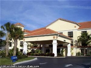 Holiday Inn Express & Suites Clearwater North/Dunedin