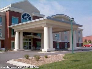 Holiday Inn Express & Suites Grand Rapids-North