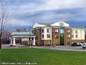 Holiday Inn Express & Suites Youngstown (N. Lima/Boardman)