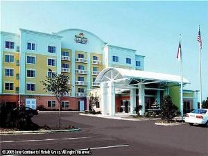 Holiday Inn Express & Suites Mooresville - Lake Norman