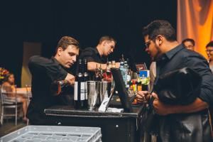 Elite Bartending