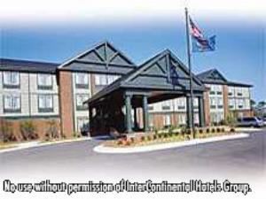 Holiday Inn Express & Suites Wallace-Hwy 41