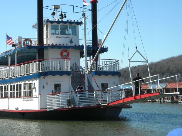 Tennessee Riverboat Company Knoxville TN Wedding Venue   1567816 Md 