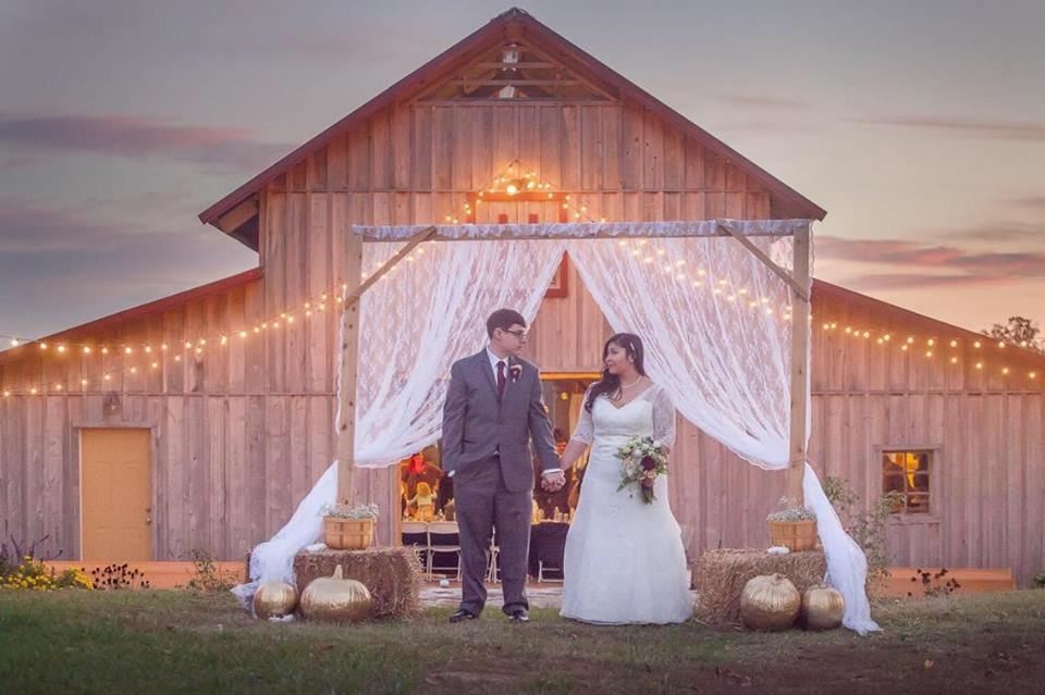 Holland Barn - Gentry, AR - Wedding Venue