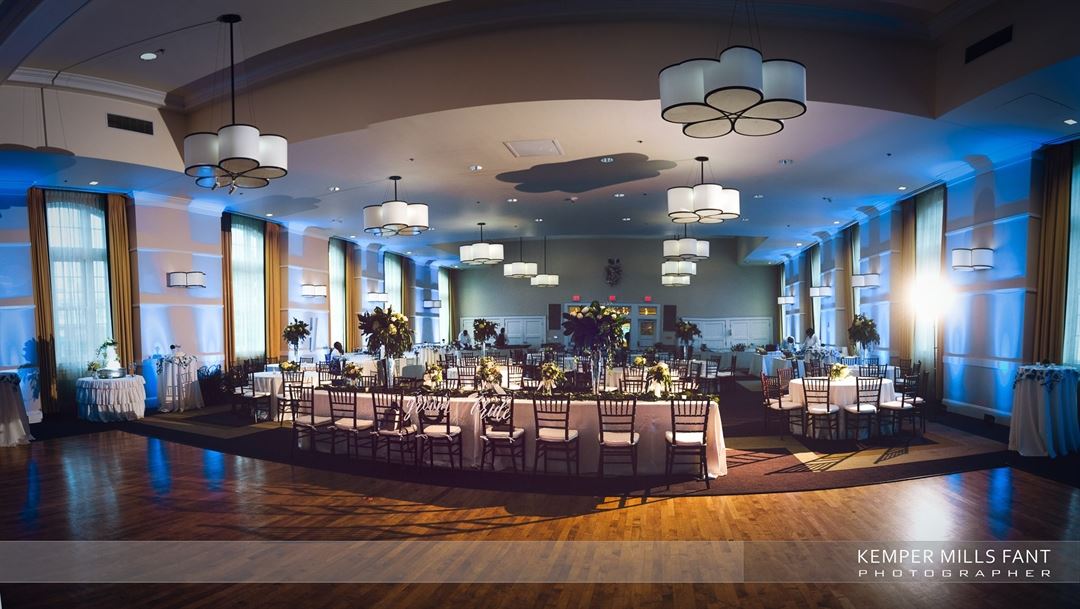 charter-hall-roanoke-va-wedding-venue