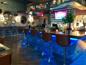 Live Edge Restaurant and Bar