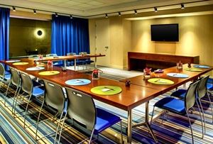 Aloft Leawood-Overland Park