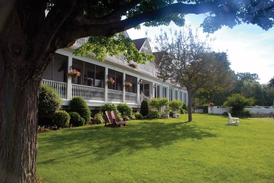 The Glen House Resort - Gananoque, ON - Wedding Venue