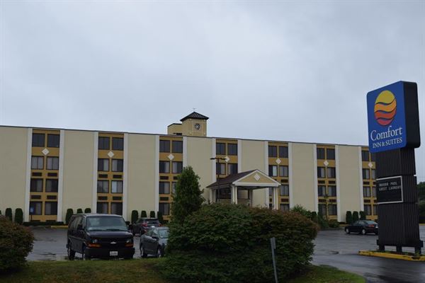 Comfort Inn Suites Fall River Ma Party Venue