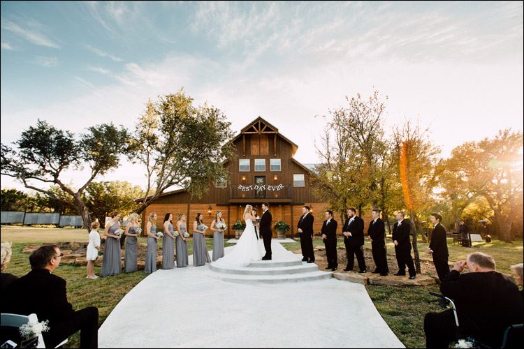 Cedar Skies At Log Country Cove Resort Burnet Tx Wedding Venue