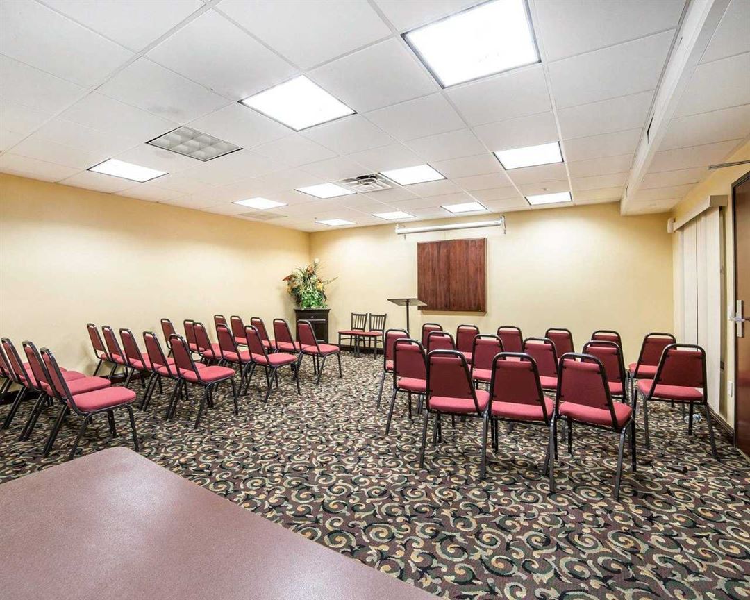 Comfort Inn Suites Las Vegas Nellis Las Vegas Nv Party Venue