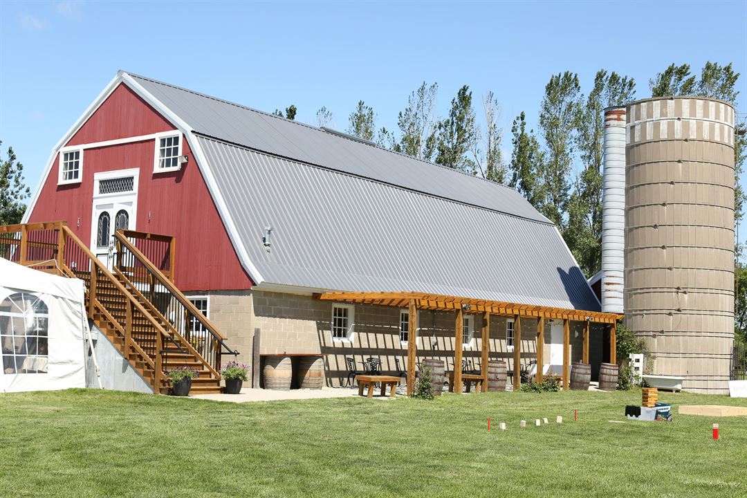 Coop S Event Barn Dodge Center Mn Wedding Venue