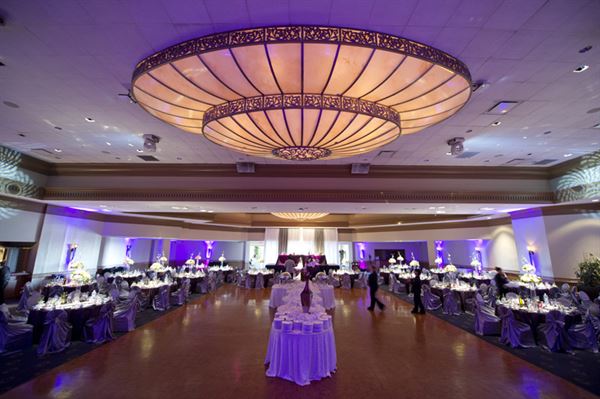 riviera-event-space-concord-on-wedding-venue