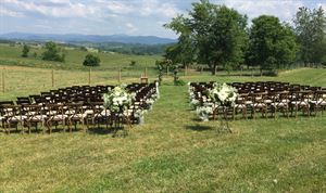 Middle Fork Barn Meadowview  VA  Wedding  Venue 