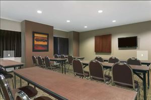 Microtel Inn & Suites by Wyndham Minot