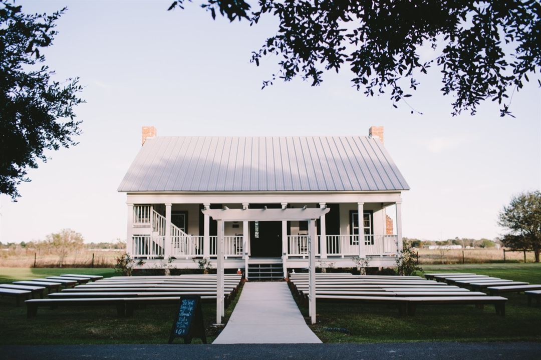 Broussard Farm And Sevenne Hall Beaumont Tx Wedding Venue