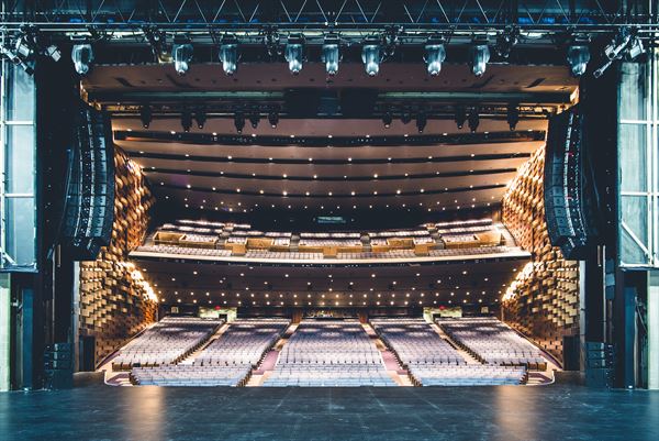 Sony Centre For The Performing Arts (Soon to be Meridian Hall) - Toronto, ON - Wedding Venue