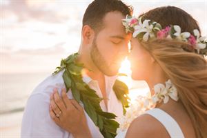 Simple Oahu Wedding