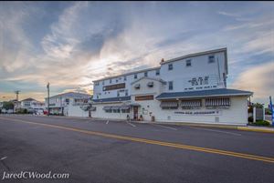 Surf City Hotel