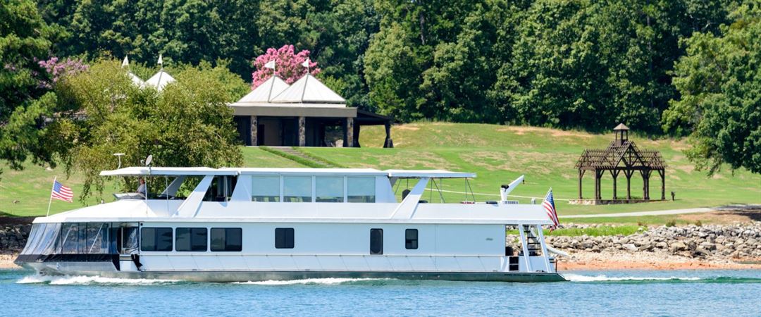 yacht rentals lake lanier