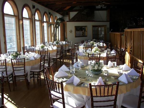 Madigan s Waterfront Occoquan  VA  Wedding  Venue 