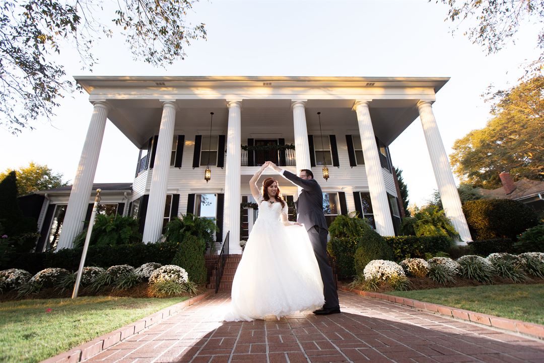 Victoria Belle Mansion - Hogansville, GA - Wedding Venue