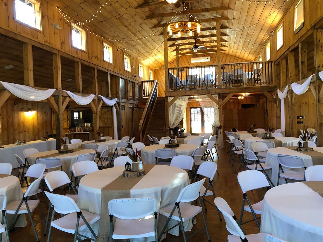 The Barn At Tall Oaks Farm Hendersonville Nc Wedding Venue