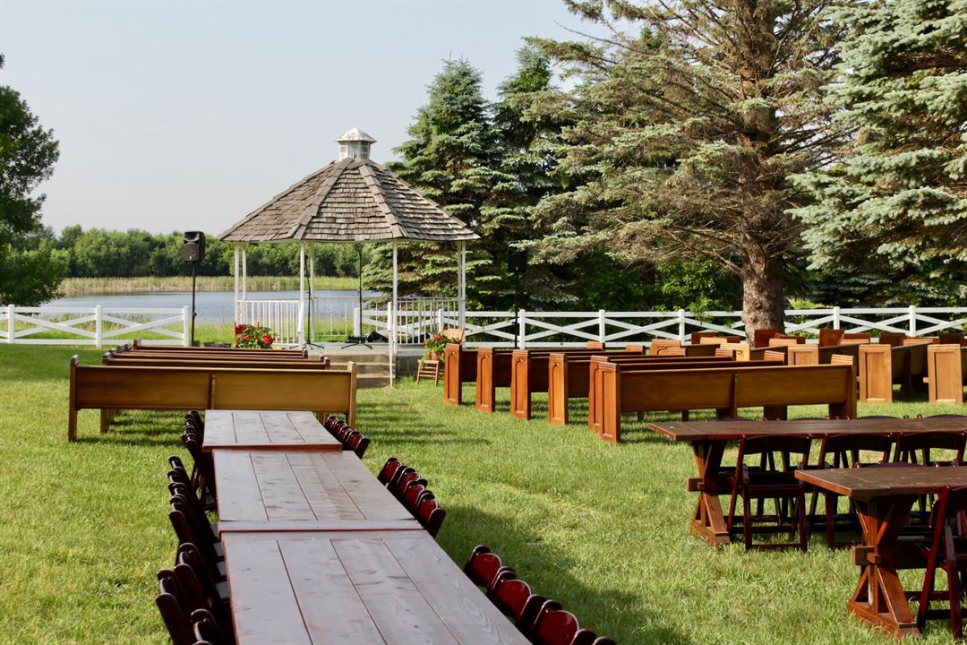 Erickson Farmstead - Isanti, MN - Wedding Venue