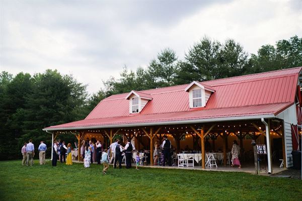 Gallery Overlook Barn Wedding Venues In Nc Nc Wedding Venue Nc Mountain Wedding
