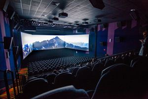 Regal Cinemas L.A. LIVE Stadium 14