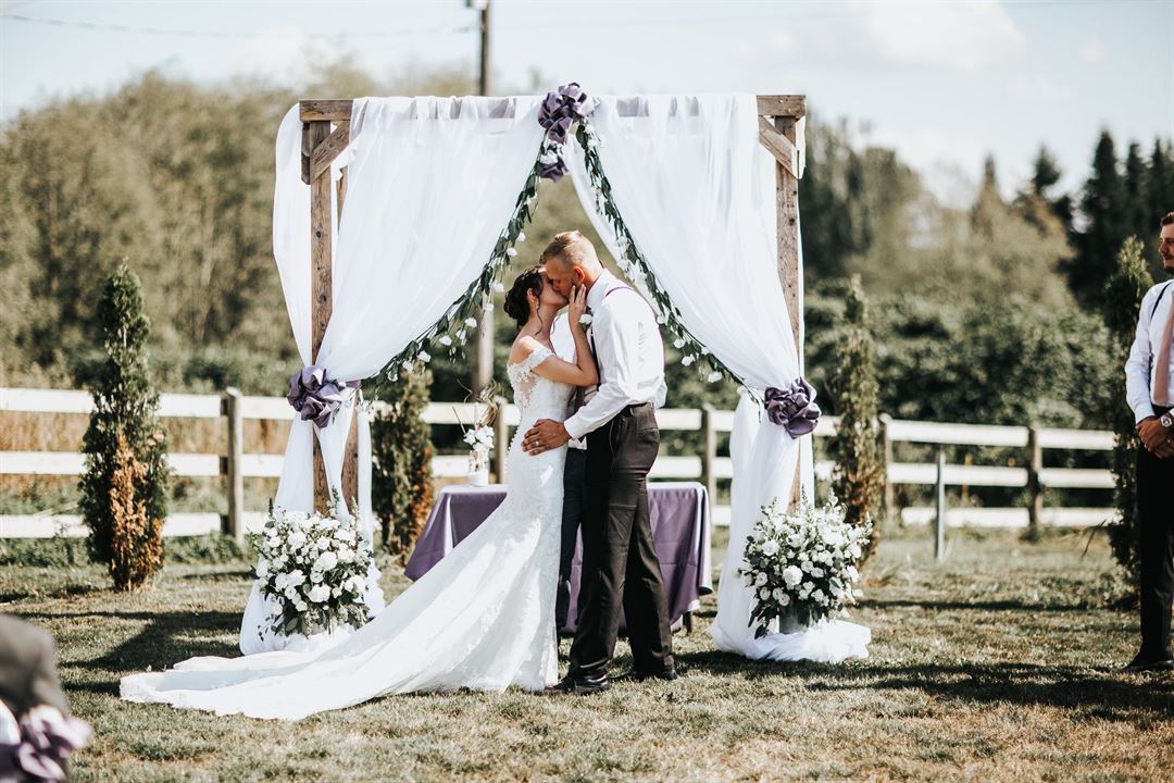 Loft Country Weddings And Carriages Aldergrove Bc Wedding Venue