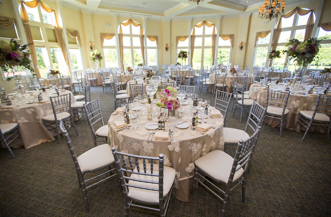 Irondequoit Country Club Rochester, NY Wedding Venue