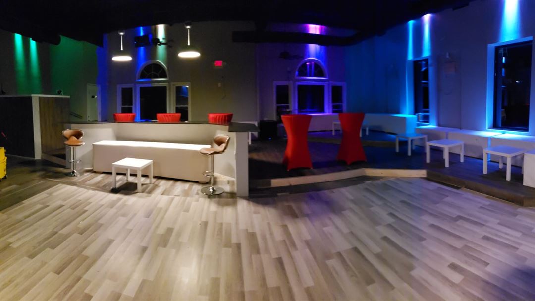 Paradise Atlanta Atlanta Ga Party Venue [ 607 x 1080 Pixel ]