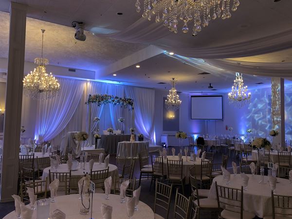 Candles Banquet Hall - Mississauga, ON - Wedding Venue