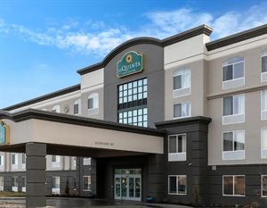 La Quinta Inn & Suites Omaha Airport Downtown