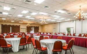 Clarion Inn & Suites Dothan South