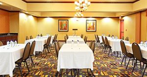 Holiday Inn Express & Suites Van Buren-Ft Smith Area