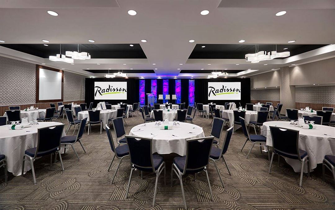 Radisson Blu Toronto Downtown - Toronto, ON - Wedding Venue