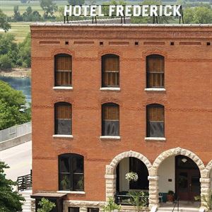 Hotel Frederick