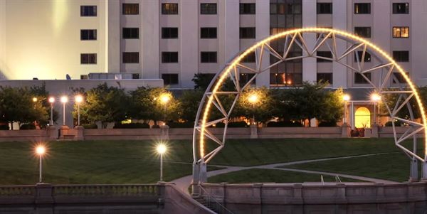 Embassy Suites Hotel Des Moines Downtown Des Moines Ia Wedding Venue 