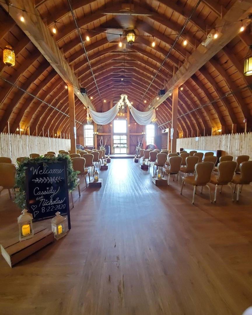 Simply Country Barn Appleton, WI Wedding Venue