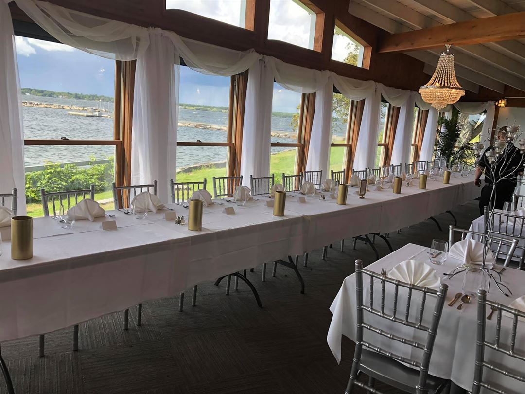 The Barracks Inn Sackets Harbor, NY Wedding Venue