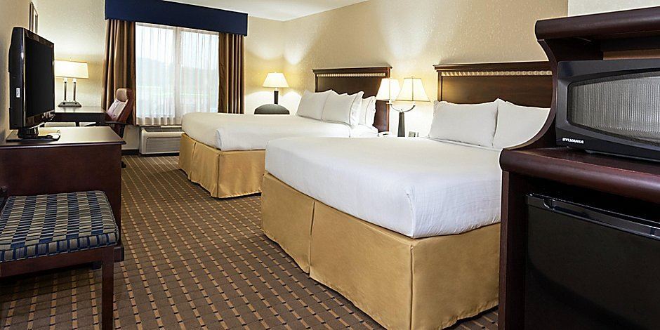 Holiday Inn Express & Suites Allentown West - Allentown, PA - Party Venue