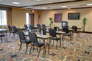 Holiday Inn Express & Suites Texarkana East