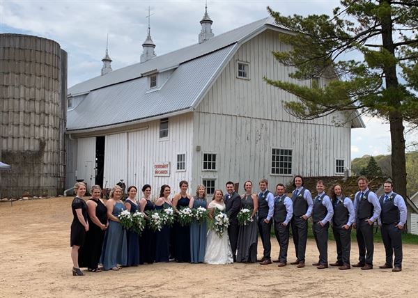 Parley Lake Winery Waconia, MN Wedding Venue