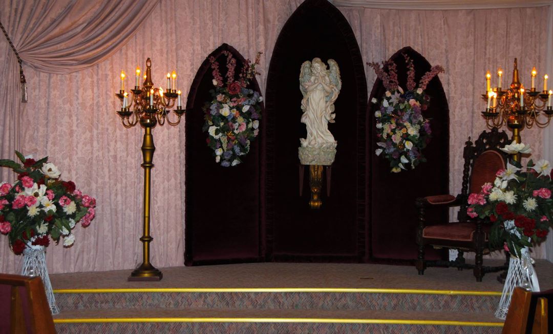 Antique Angel Wedding Chapel Reno, NV Wedding Venue