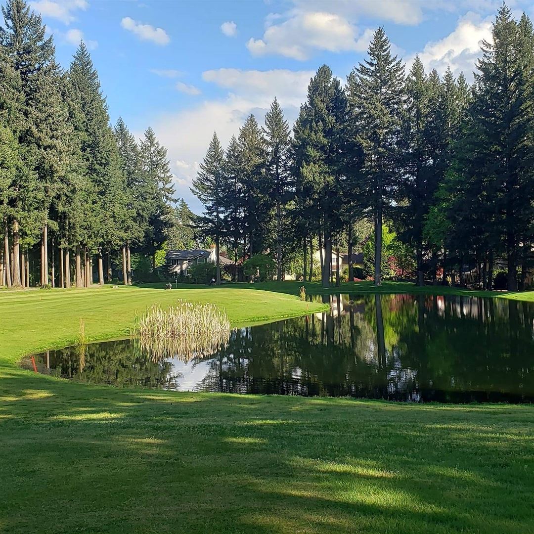 Lake Wilderness Premier Golf Center Maple Valley, WA Wedding Venue